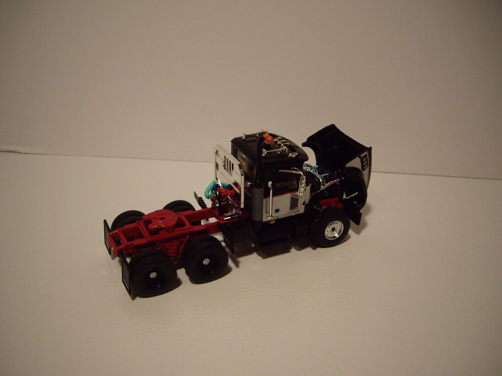 Picture 9 of 12