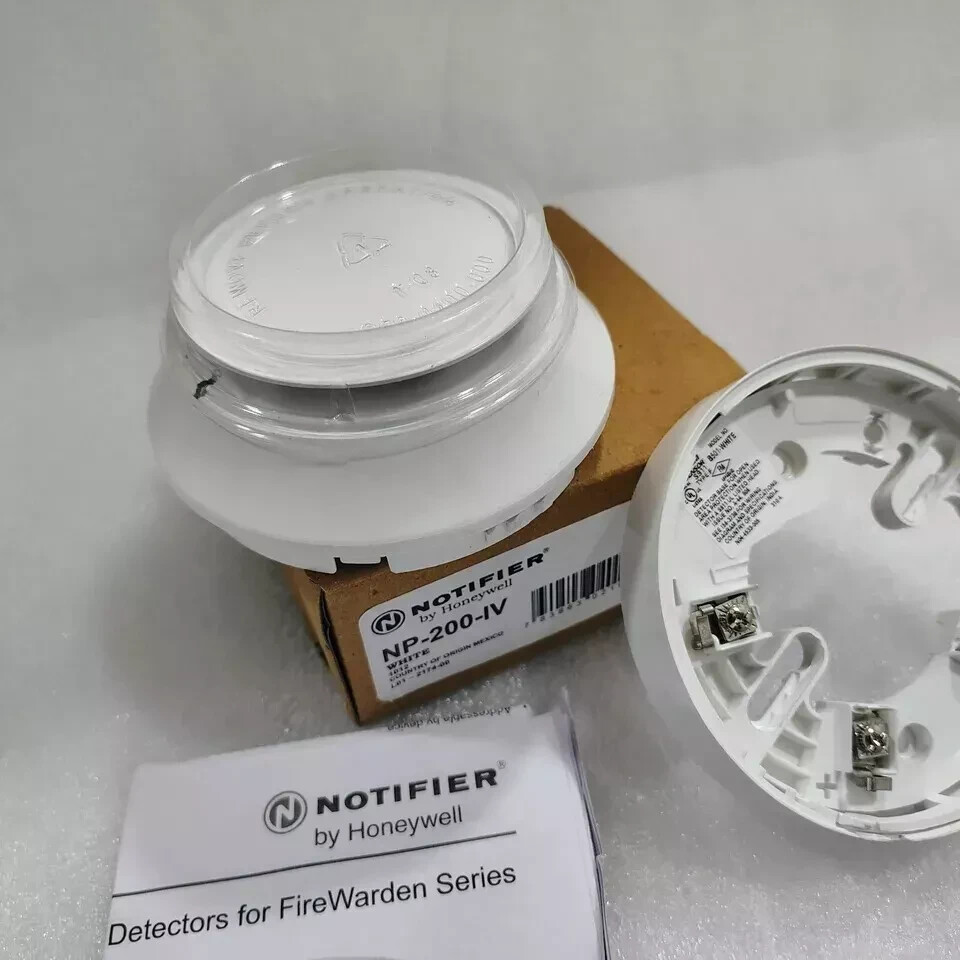 New Notifier NP-200-IV Photoelectric Smoke Detector in Original Box