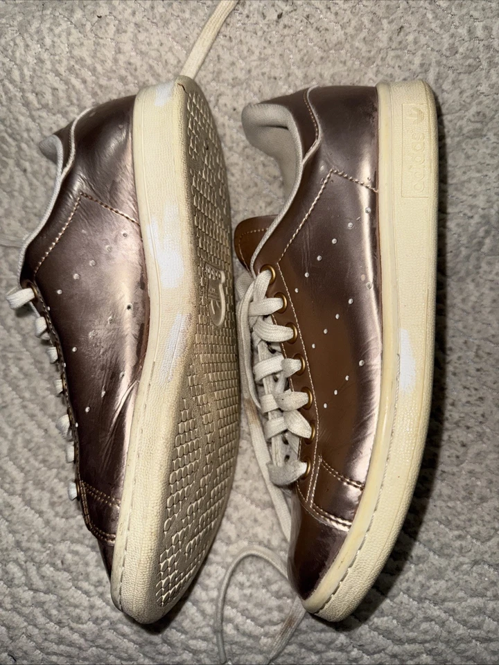 Adidas Stan Smith Metallic Sneaker Women’s 7.5 - Image 2 of 4