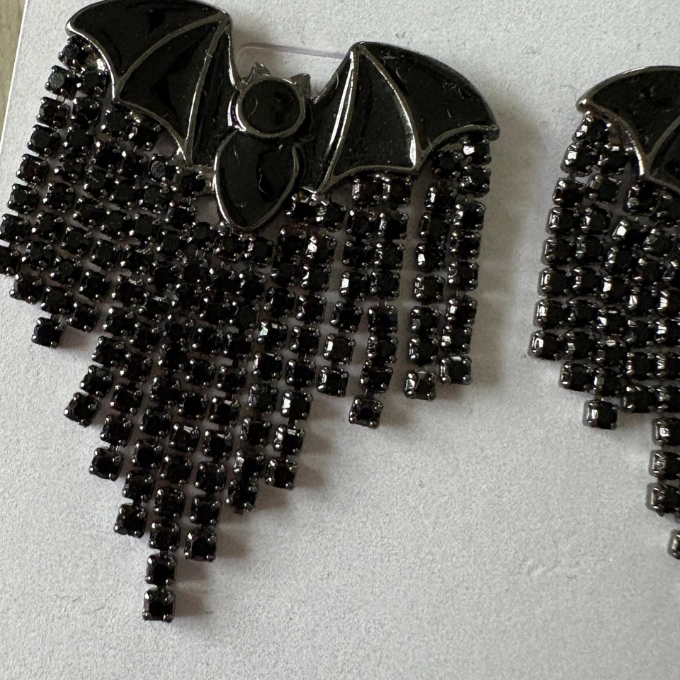 NUEVO CON ETIQUETAS BaubleBar Murciélago Flecos Distintivos Pendientes Nordstrom Halloween Cristal Regalo Foto 3 de 4