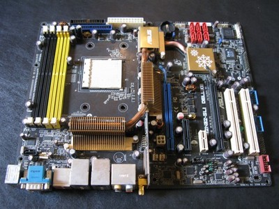 MB ASUS M2N32 - SLI DELUXE Mainboard für Sammler