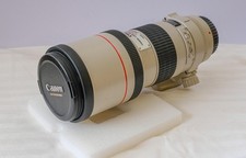CANON EF 300MM F4 L Ultrasonic  Lens in original box c/w Hoya filter
