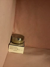 New in Box Mary Kay Mineral Powder Foundation 033376 BEIGE 1.5