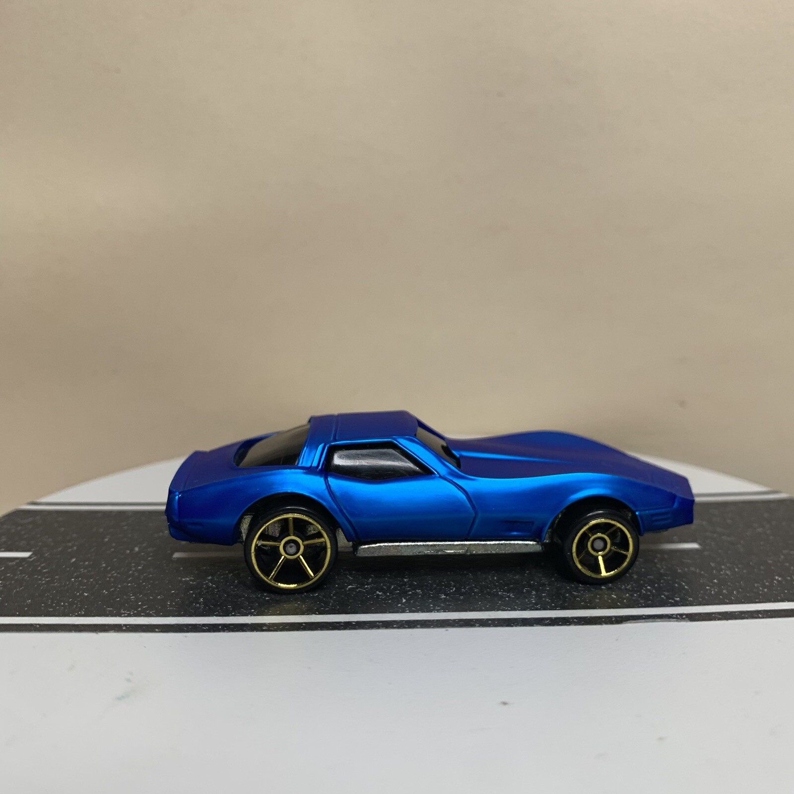 Picture 1 of 12