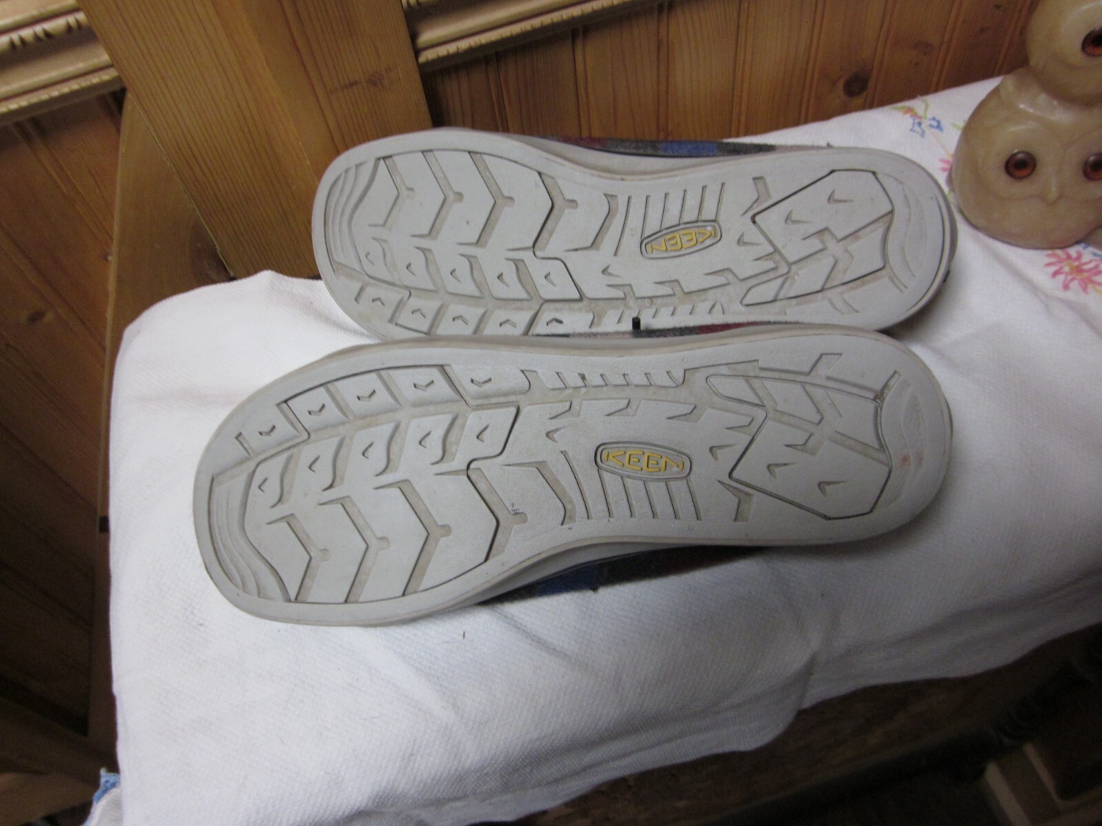 Scarpe sneakers basse KEEN donna 11 Elsa IV lana a quadri rosso nero modello 1022043