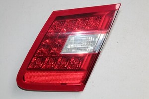 Mercedes W212 E-Klasse Bj.10 Rückleuchte Innen Rechts Heckleuchte A2128200864