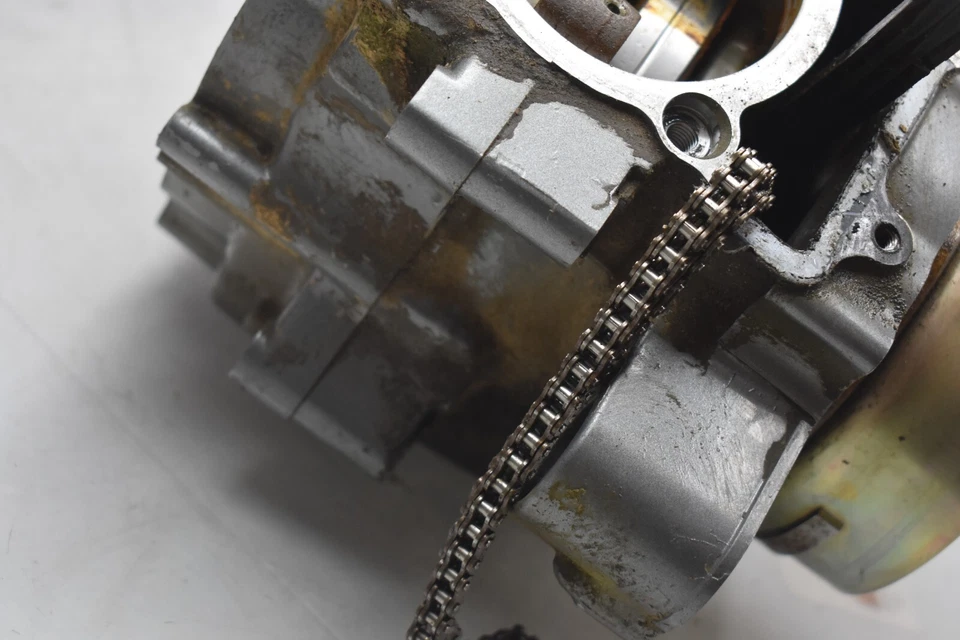 BICICLETA E2-2 MOTOR INFERIOR MANIVELA 04 YAMAHA TTR225 TTR 225 ENVÍO GRATUITO A EE. UU. Foto 4 de 4