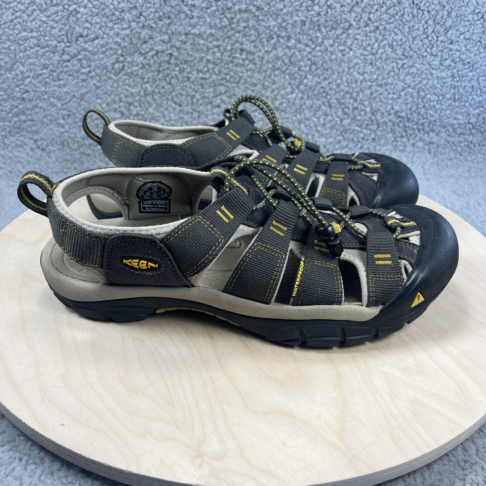 Keen Mens Size 10 Brown Newport H2 