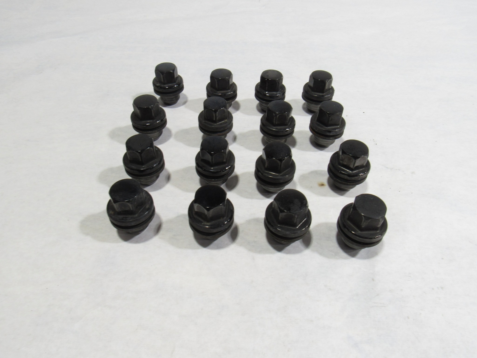 1417 Land Range Rover 2016 L405 Wheel Lug Lugs Bolt Bolts Nut Nuts Set