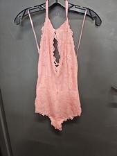 NWOT Womens Fredericks Of Hollywood Pink Lace Lingerie Sz M