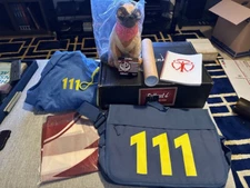 Open box NEW Fallout 4 Lootcrate Limited Edition Crate XL Hoodie