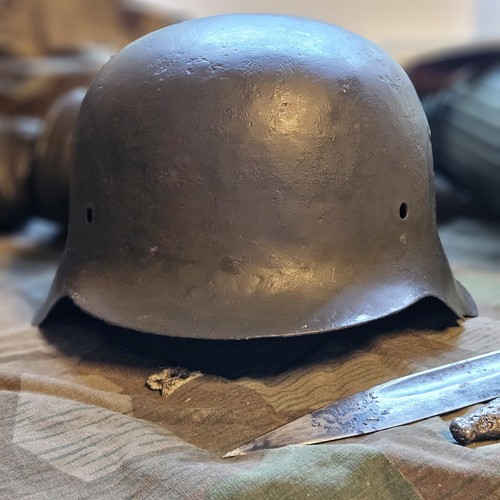 Originaler M42 Stahlhelm
