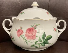 Christineholm Porcelaine ROSE Soup Tureen w/Lid 10 1/2"