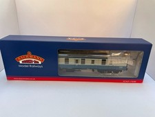 Bachmann 39-175E Mk1 BG Full Brake in Blue/Grey livery