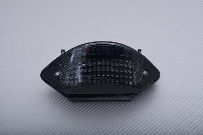Feu LED teinté pour personnaliser votre Honda CB600F Hornet en balade