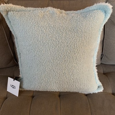 ugg pillow side sleeper