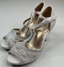 Dream Paris NWOB Amore-2 women’s 6 white lace glitter high heel peep toe SFA