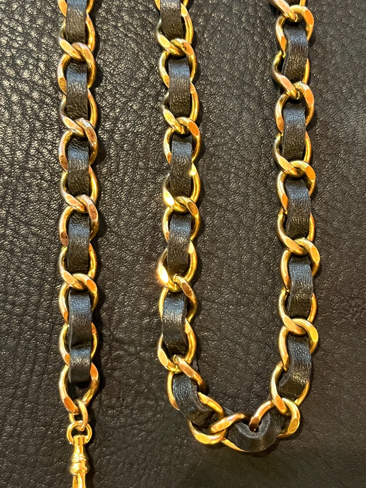 Picture 12 of 24