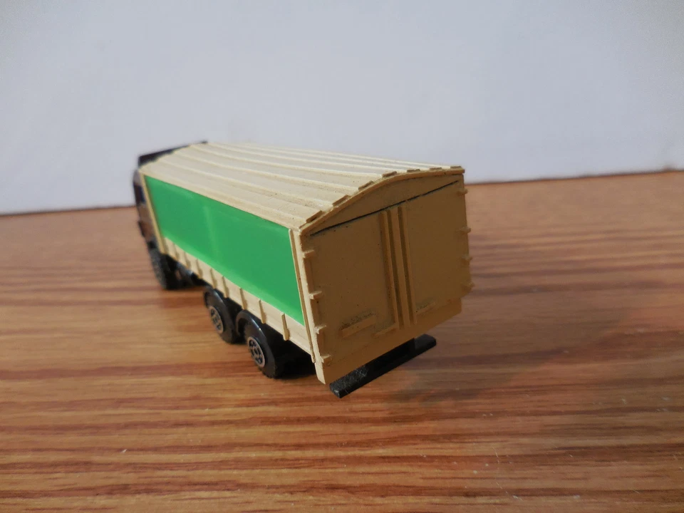 HIGH SPEED 1/64 BENZ? DELIVERY TRUCK FARM CONSTRUCTION TOY - Image 3 of 4