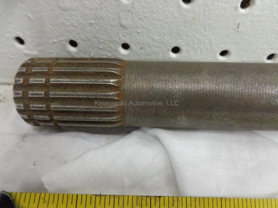 Eje exterior eje Jeep Grand Wagoneer 19 estrías lado derecho del pasajero Foto 3 de 4