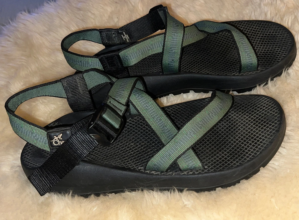Mens chacos shoes 2025