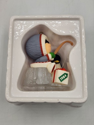 Hallmark Keepsake Ornament 1984 Frosty Friends Christmas Eskimo 5th in Series - Bild 9 von 9