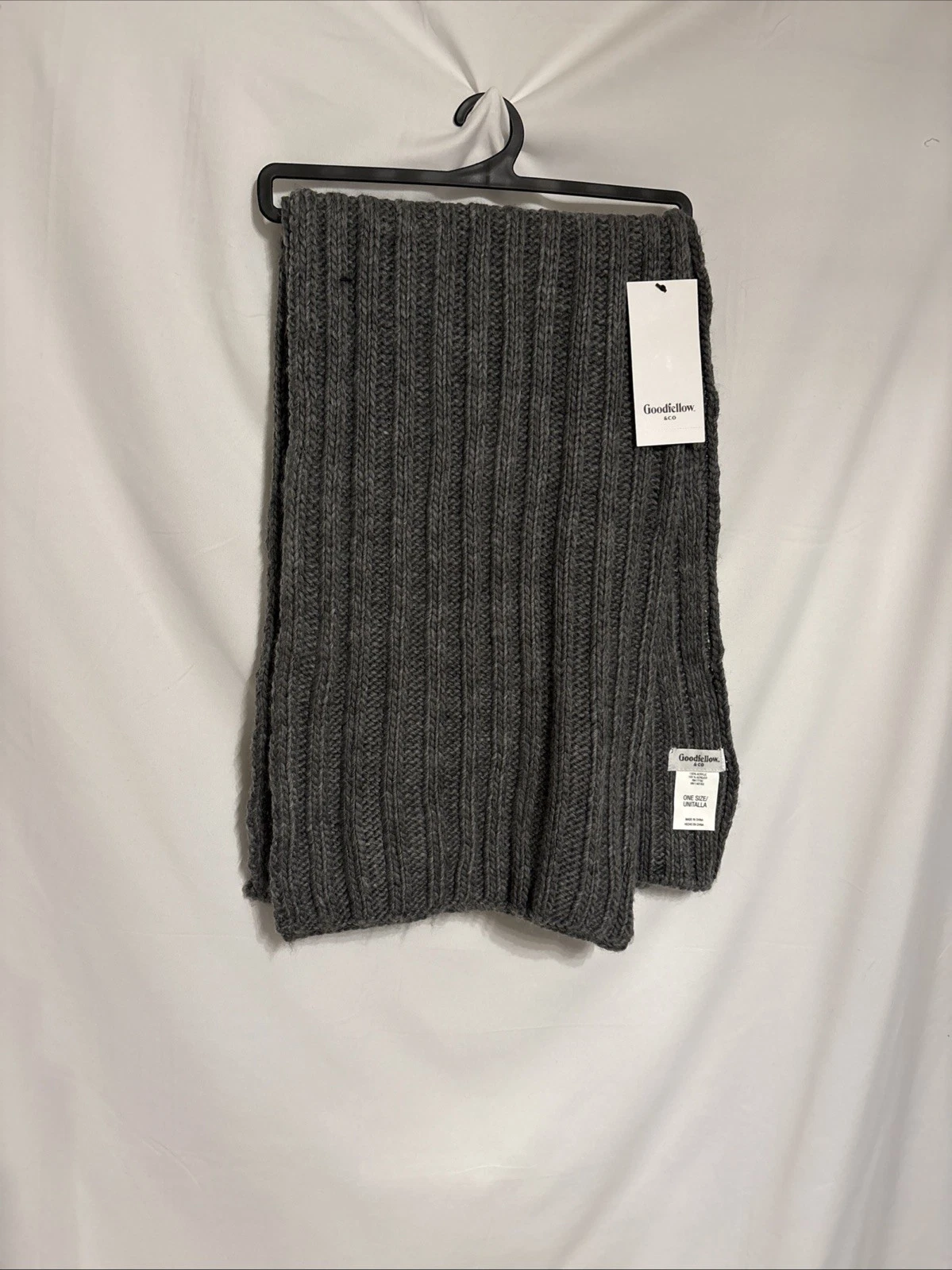 Goodfellow & Co Scarf Gray Cable Knit Chunky Knit Winter Warm One Size Unisex