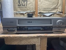 RCA AccuSearch VCR Four Head Stereo VR552 W/AV Chord. No Remote. Tested