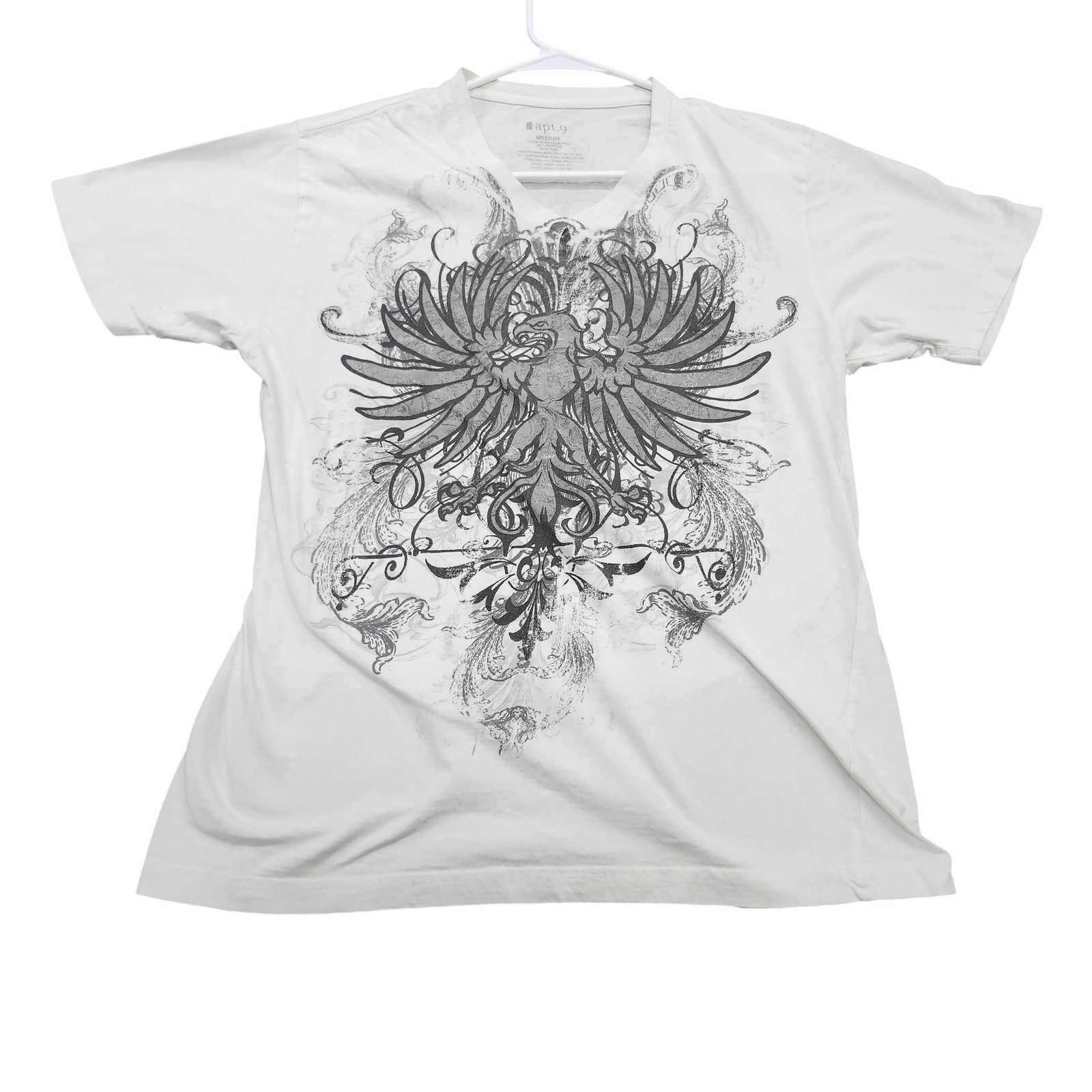 Apt. 9 Shirt Mens Medium White Eagle Crest Graphic Tee Tagless Cotton Crew Neck