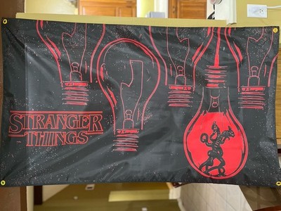 STRANGER THINGS 5' Demogorgon Upside Down Flag