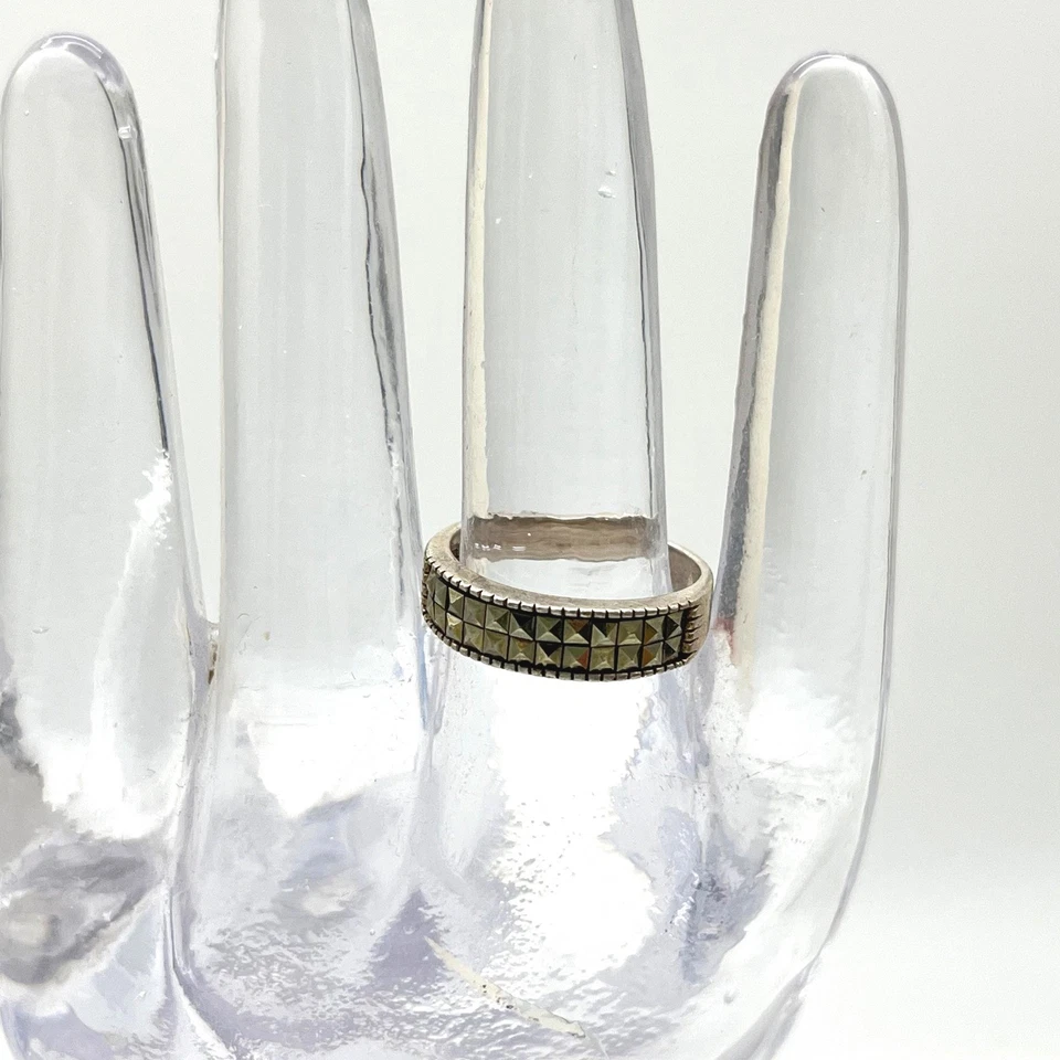 Anillo Vintage DSJ Plata Esterlina 925 Marcasita Pirámide Banda Talla 7.75 Minimalista Foto 2 de 4