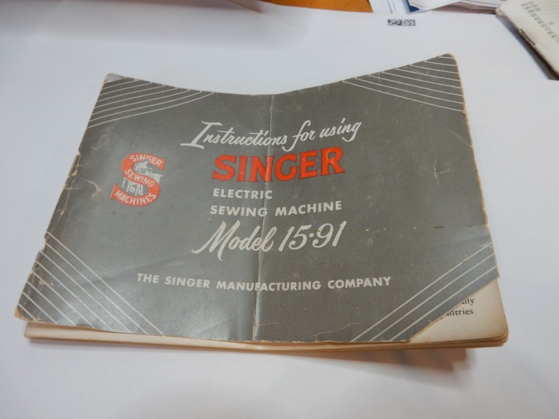 Singer Electric Sewing Machine 15-91 Manual  Instruction Book