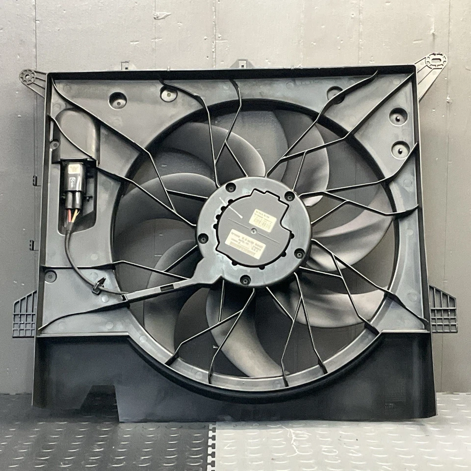 Conjunto de ventilador de refrigeración radiador motor Volvo XC90 2005-2014 3,2 litros OEM Foto 2 de 4