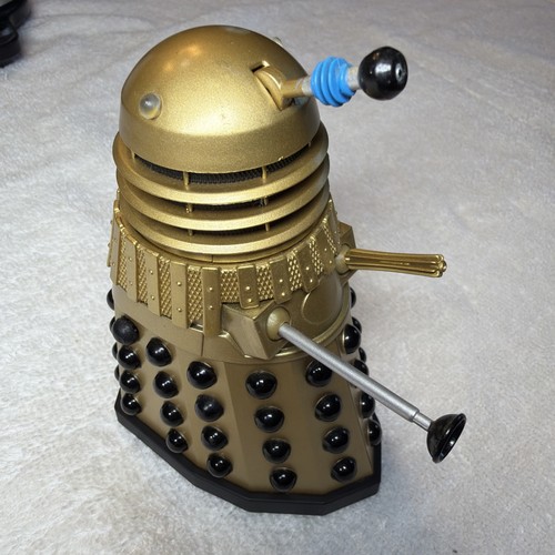 DOCTOR WHO - Day Of The Daleks - 5.5" Gold Dalek - Supreme Gold Dalek - RARE
