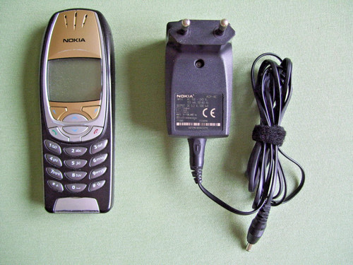 Nokia NPE-4 Model 6310 Handy Gold Silber Schwarz m. Akku Ladekabel Ersatzteile