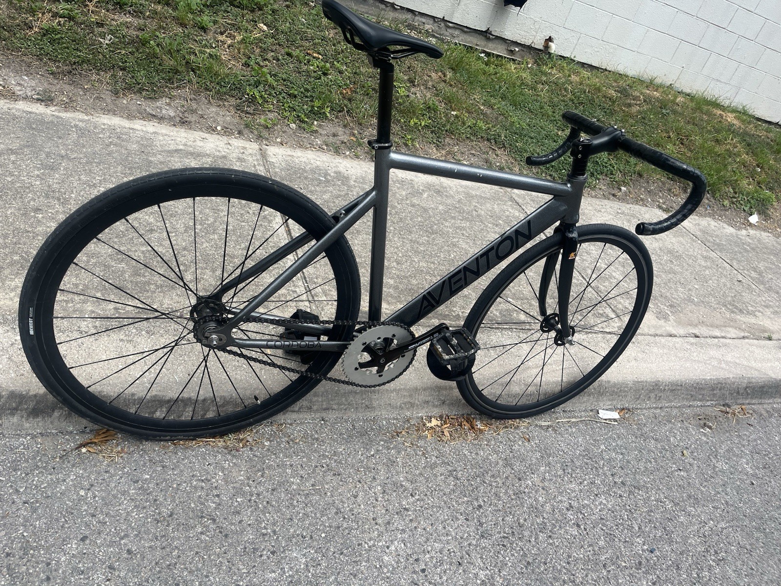 Aventon Mataro Fixed Gear/Single Speed 700C 54cm Drop Bar Aluminum Bike