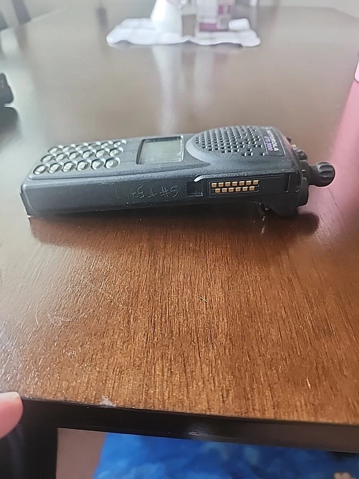 Radio bidireccional Motorola XTS 3000 800mhz H09UCH9PW7BN Foto 2 de 4