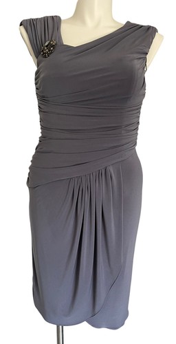 Scarlett Nite Grey Stretch Ruched Sleeveless Party Dress with Brooch Sz 14 New - Picture 3 of 12