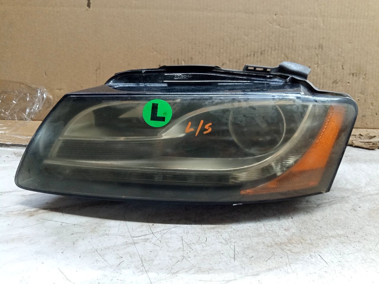 Used Left Headlight Assembly fits: 2010 Audi A5 xenon HID self adjusting opt 8Q3