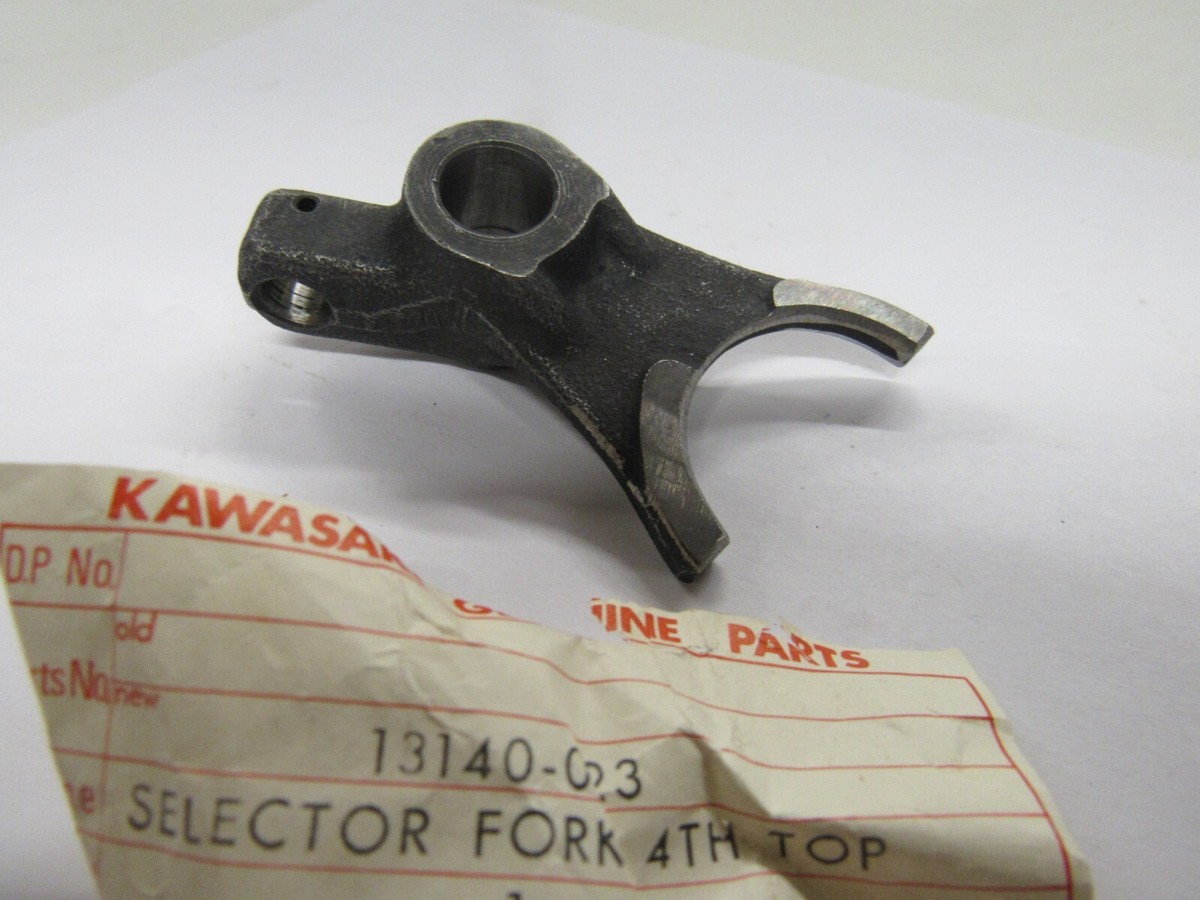 Kawasaki NOS NEW 13140-023 4th & Top Selector Fork F5 Big