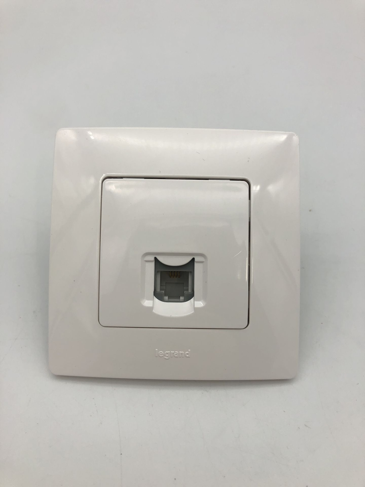 Legrand 396442 Niloé Monoblock RJ11 Telefonbuchse, weiß, komplett Mechanismus