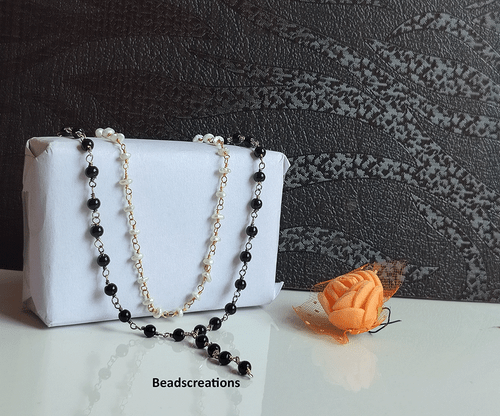 Glatte 2 mm schwarze Perle und weiße Perle Rosenkranz Kette Halskette geschenkt - Bild 3 von 6