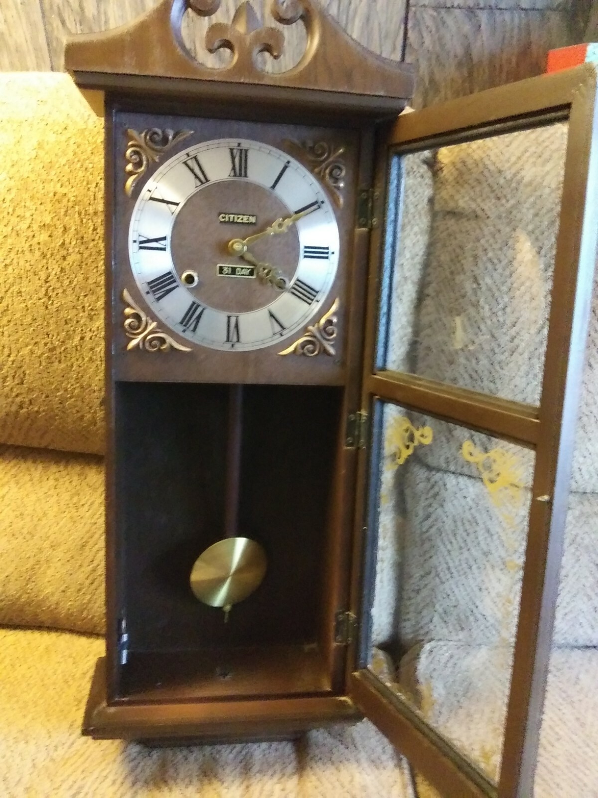 Vtg Linden 31 Day Mechanical Wind Wood Frame Wall Clock Chime On Hour Repair For Sale Online Ebay