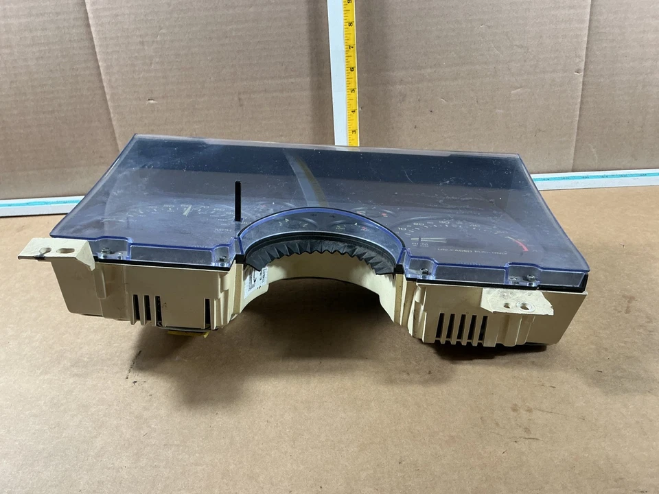 Cuadro de instrumentos velocímetro Chevrolet Camaro 1990-1991 25088981 OEM Foto 2 de 4