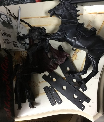 Mcfarlane toys SLEEPY HOLLOW~ THE HEADLESS HORSEMAN 3 piece deluxe box set 1999 - Picture 8 of 9
