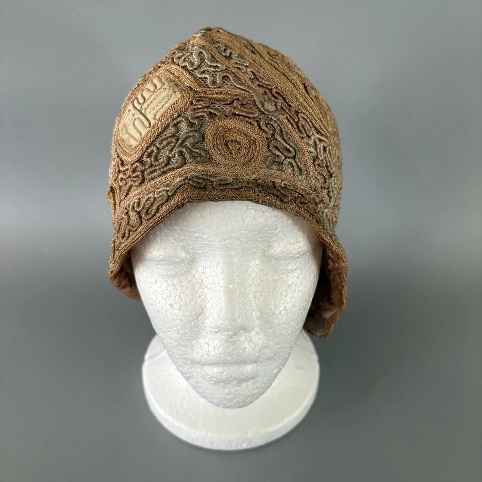 Antique 1920s Cloche Embroidered Silk Headpiece Hat Beige Gold Theater Costume - Image 4 of 4