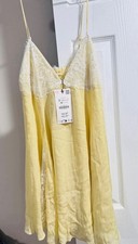 Zara Dress With V-neckline, long sleeves