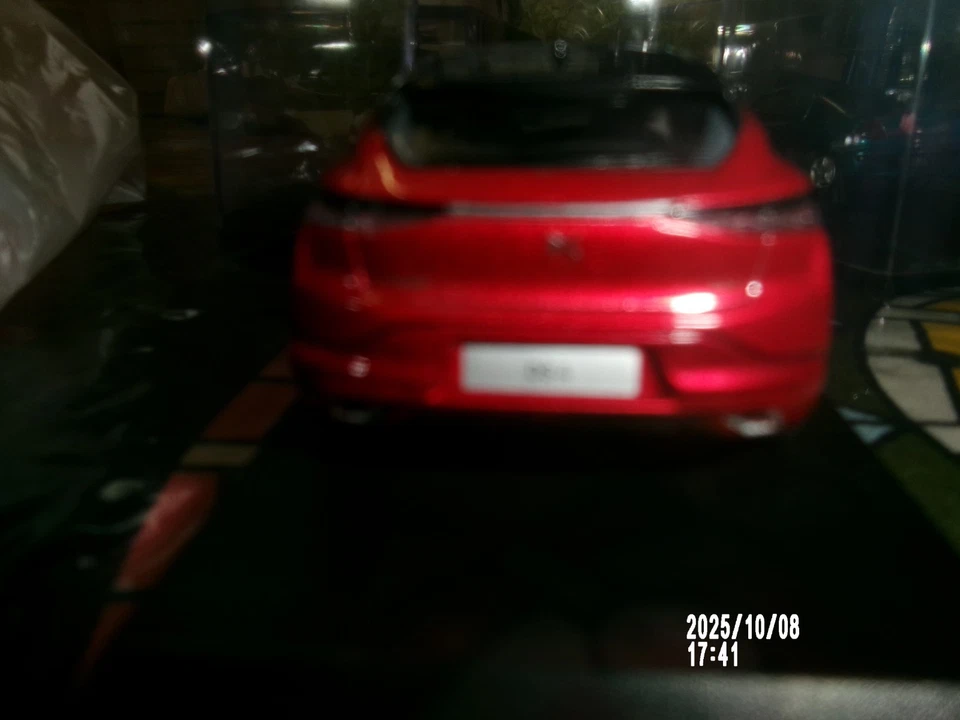 Voiture miniature 1/43ieme..Citroen DS 4..Phase II..De 2021..s/boite - Photo 3/3