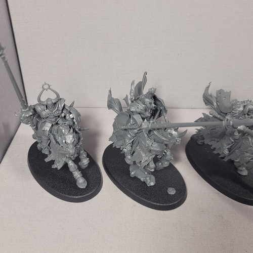 Chaos Knights Slaves to Darkness Warhammer Age of Sigmar - Picture 2 of 8