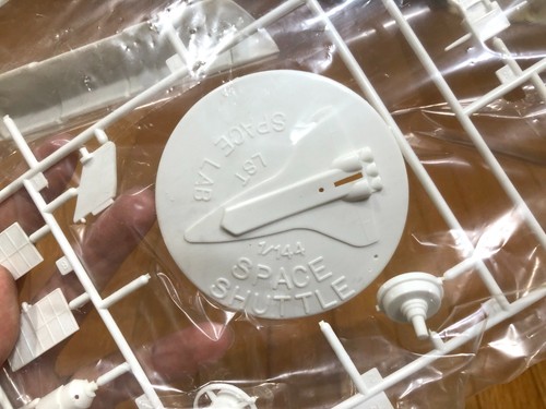 SPACE SHUTTLE with SPACE LAB & SPACE TELESCOPE 1/144 MODEL KIT BANDAI VINTAGE - Picture 11 of 20